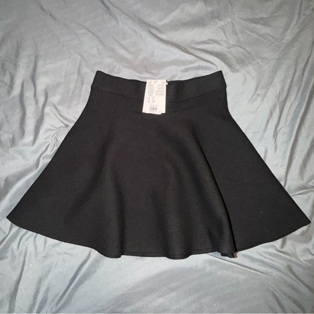 H&M Black Knit Flared Skirt